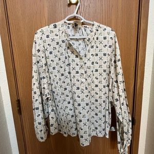 Universal Thread Light weight long sleeve Top